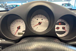 punainen Toyota MR2 2005 kuva 13.