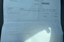 Musta Toyota Prius 2004 kuva 14.