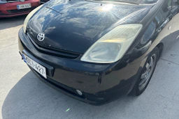 Musta Toyota Prius 2004 kuva 25.