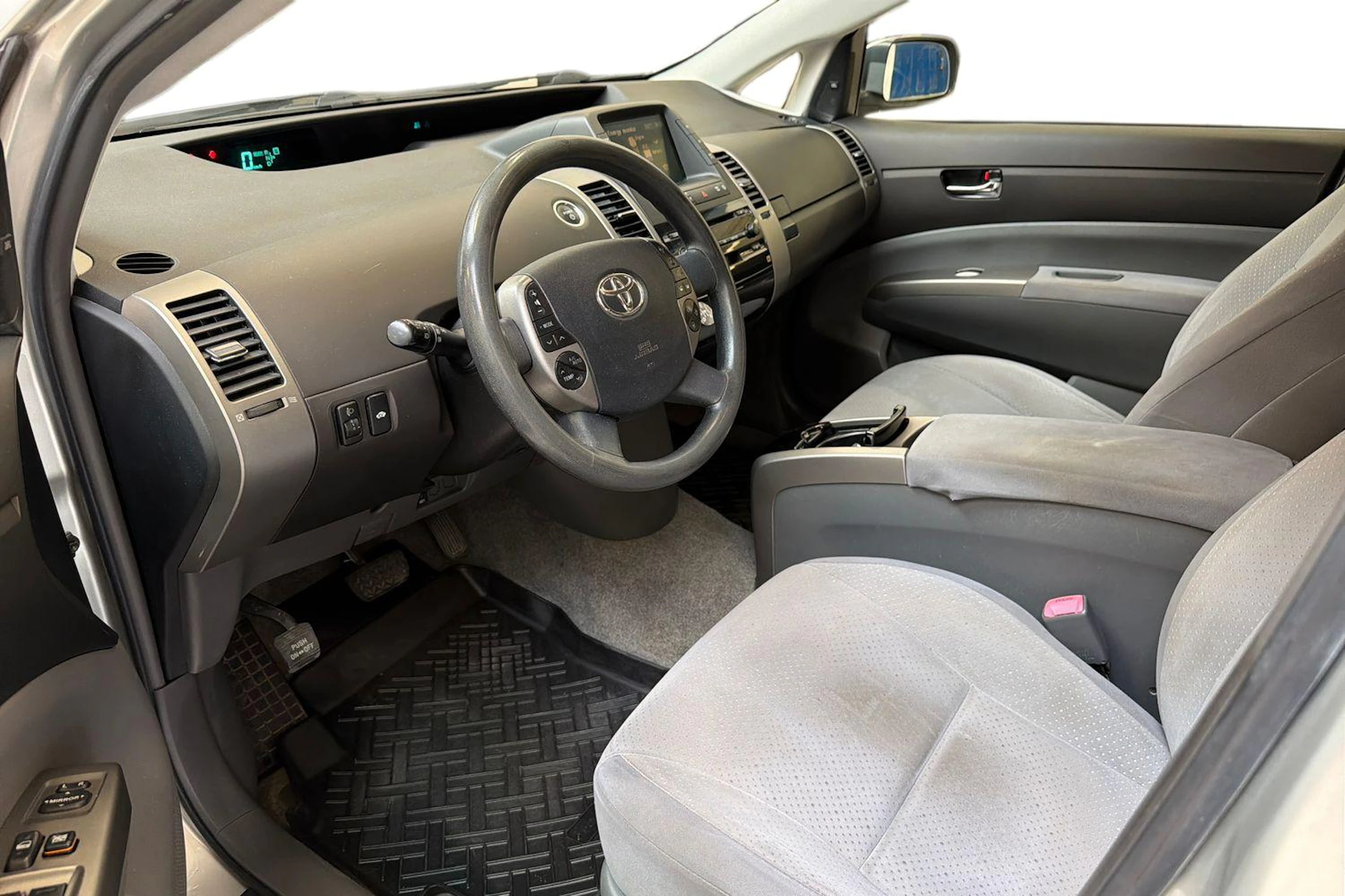 harmaa Toyota Prius 2005 kuva 6.