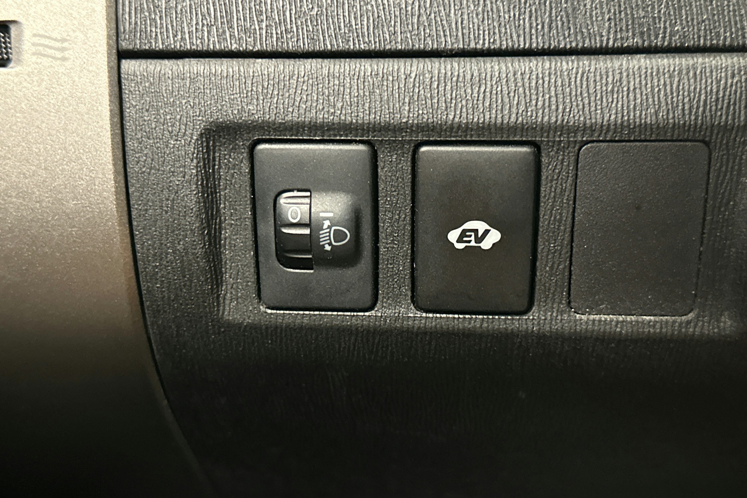 musta Toyota Prius 2008 kuva 19.