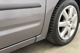 Harmaa Toyota Prius 2008 kuva 32.