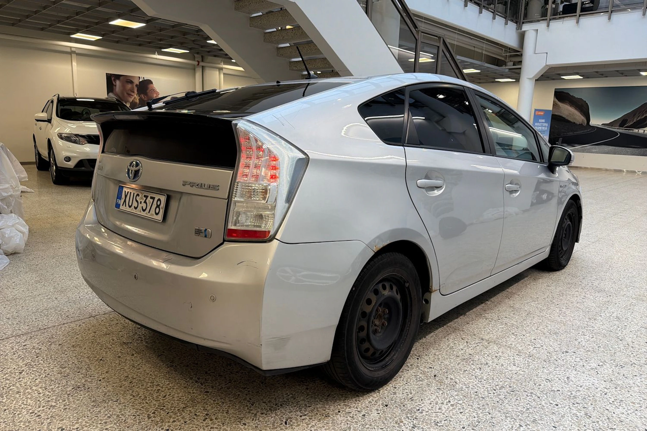 met. harmaa Toyota Prius 2009 kuva 20.