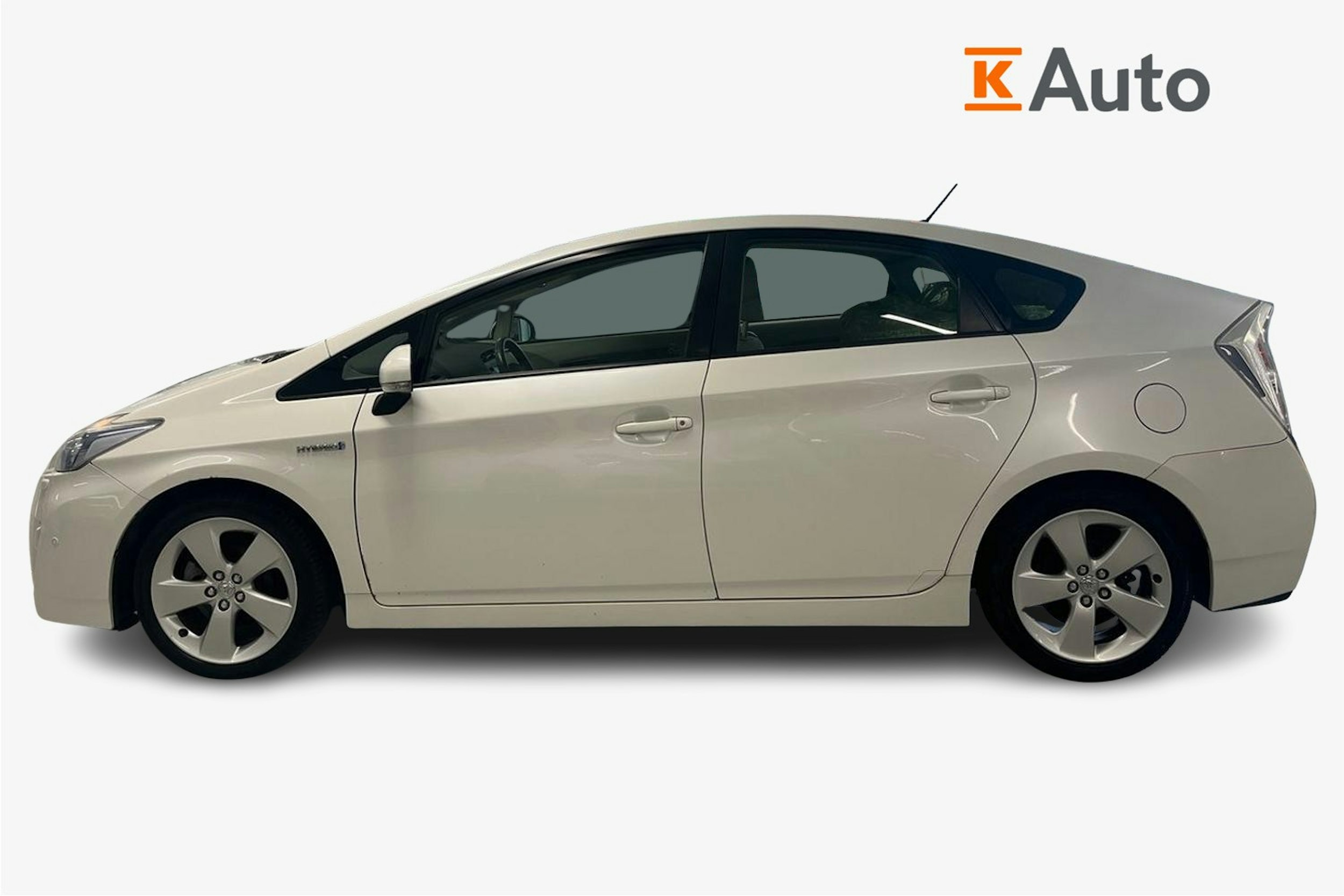 valkoinen Toyota Prius 2010 kuva 6.