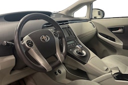 valkoinen Toyota Prius 2010 kuva 7.