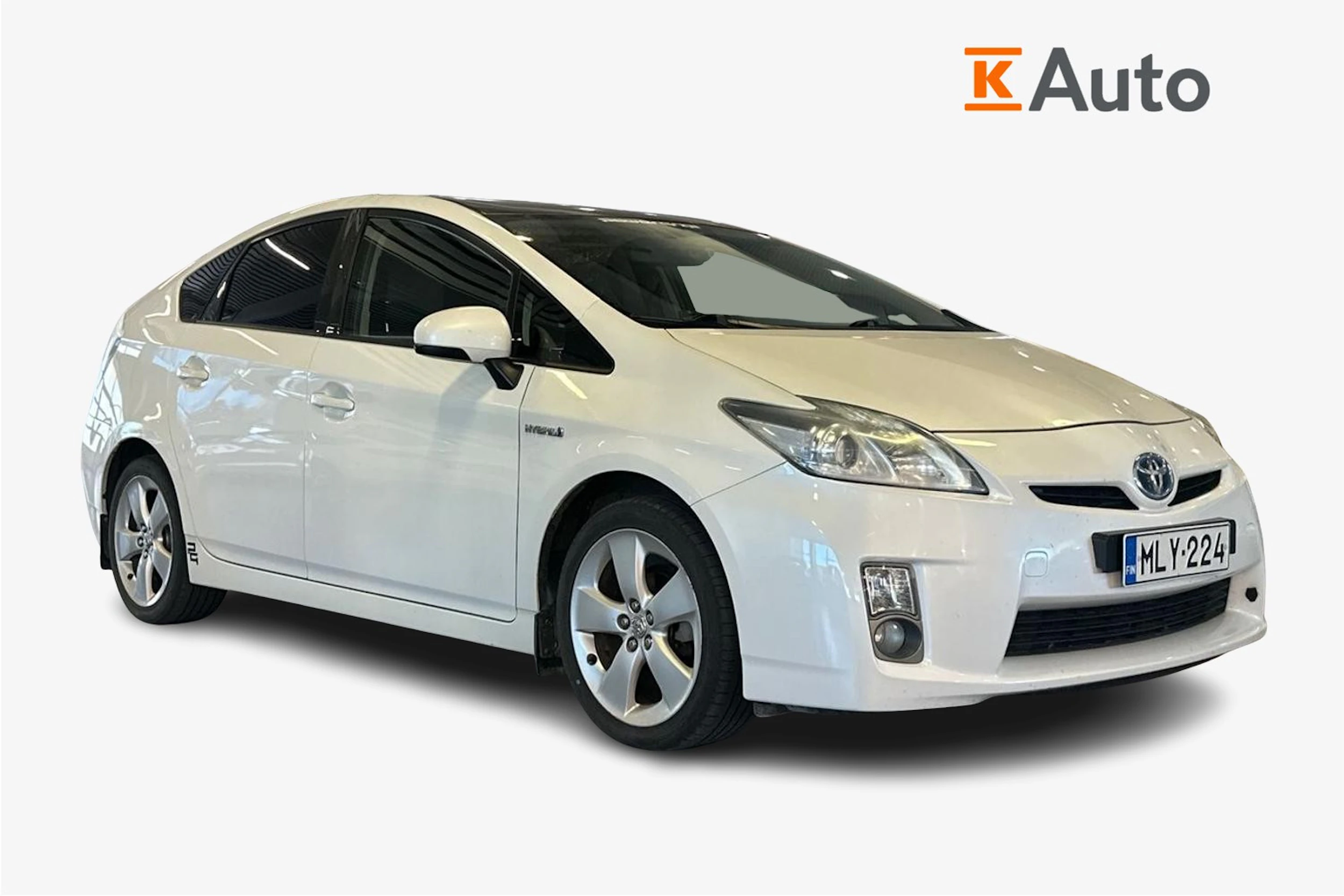 valkoinen Toyota Prius 2010 kuva 1.