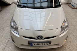 valkoinen Toyota Prius 2010 kuva 17.