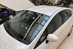 valkoinen Toyota Prius 2010 kuva 18.