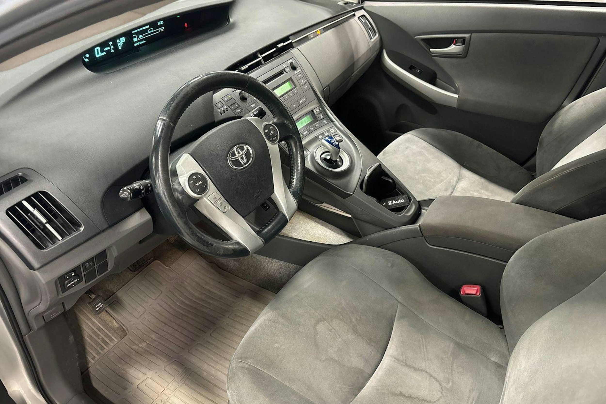 hopea Toyota Prius 2011 kuva 6.