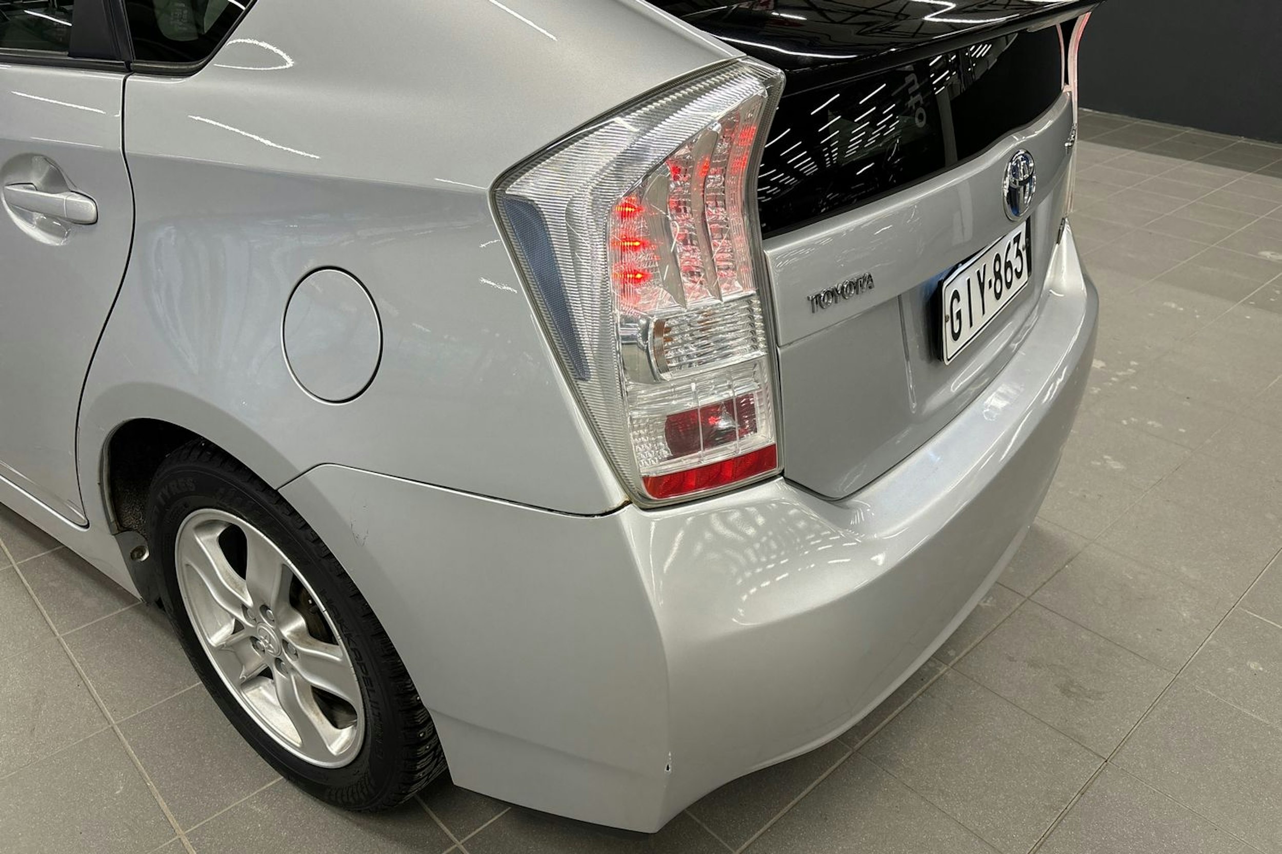 hopea Toyota Prius 2011 kuva 16.