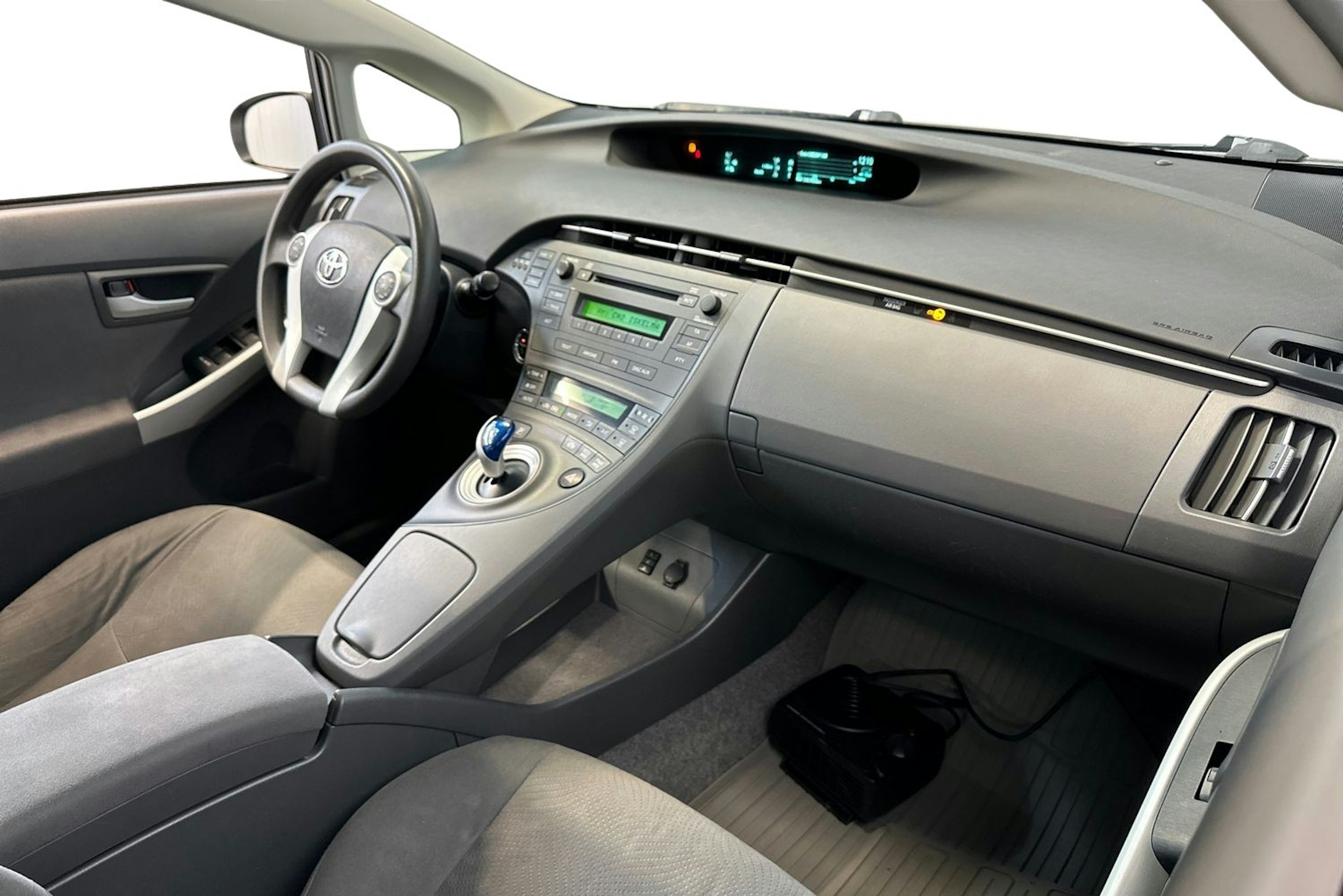 Hopea Toyota Prius 2012 kuva 9.