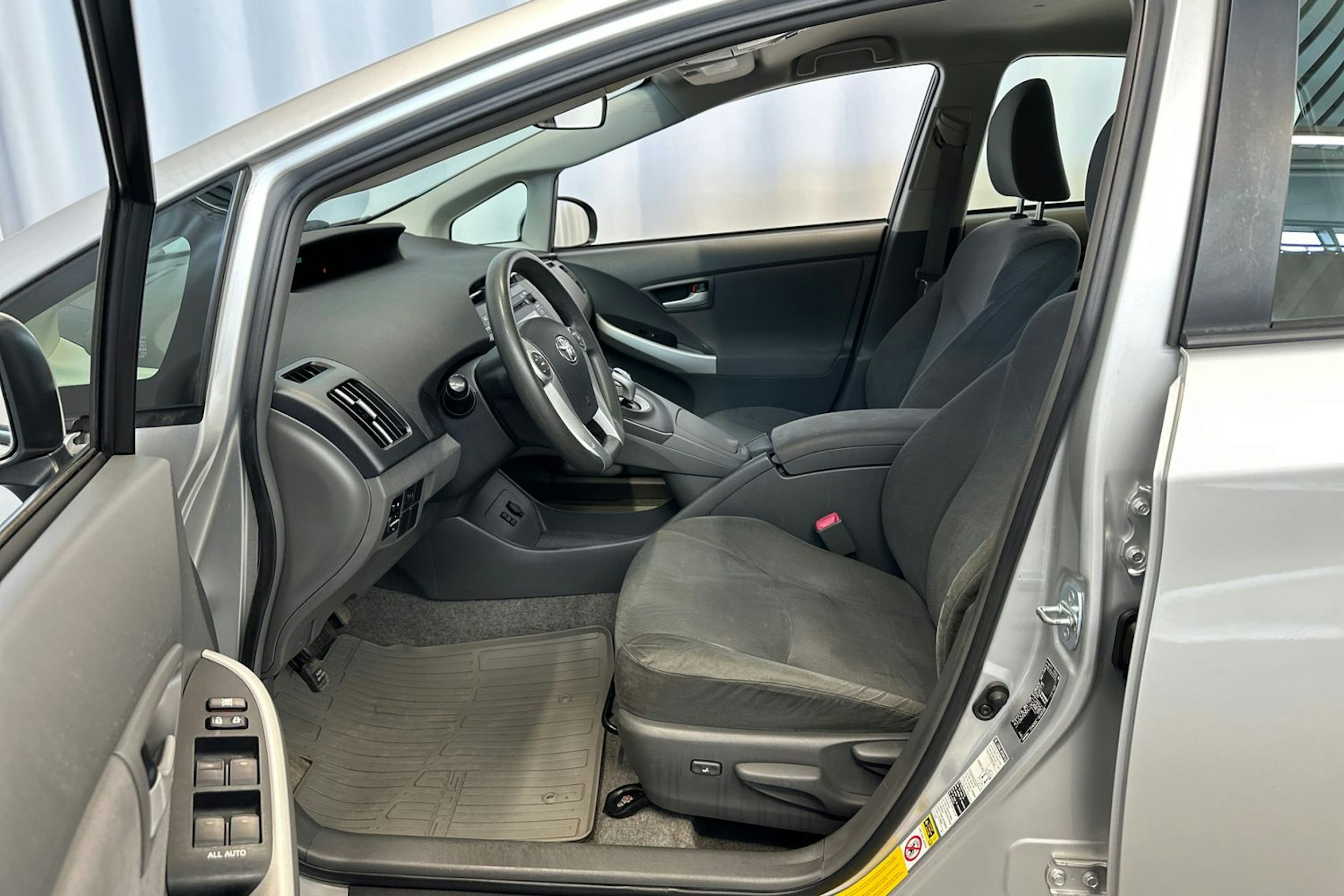 Hopea Toyota Prius 2012 kuva 19.