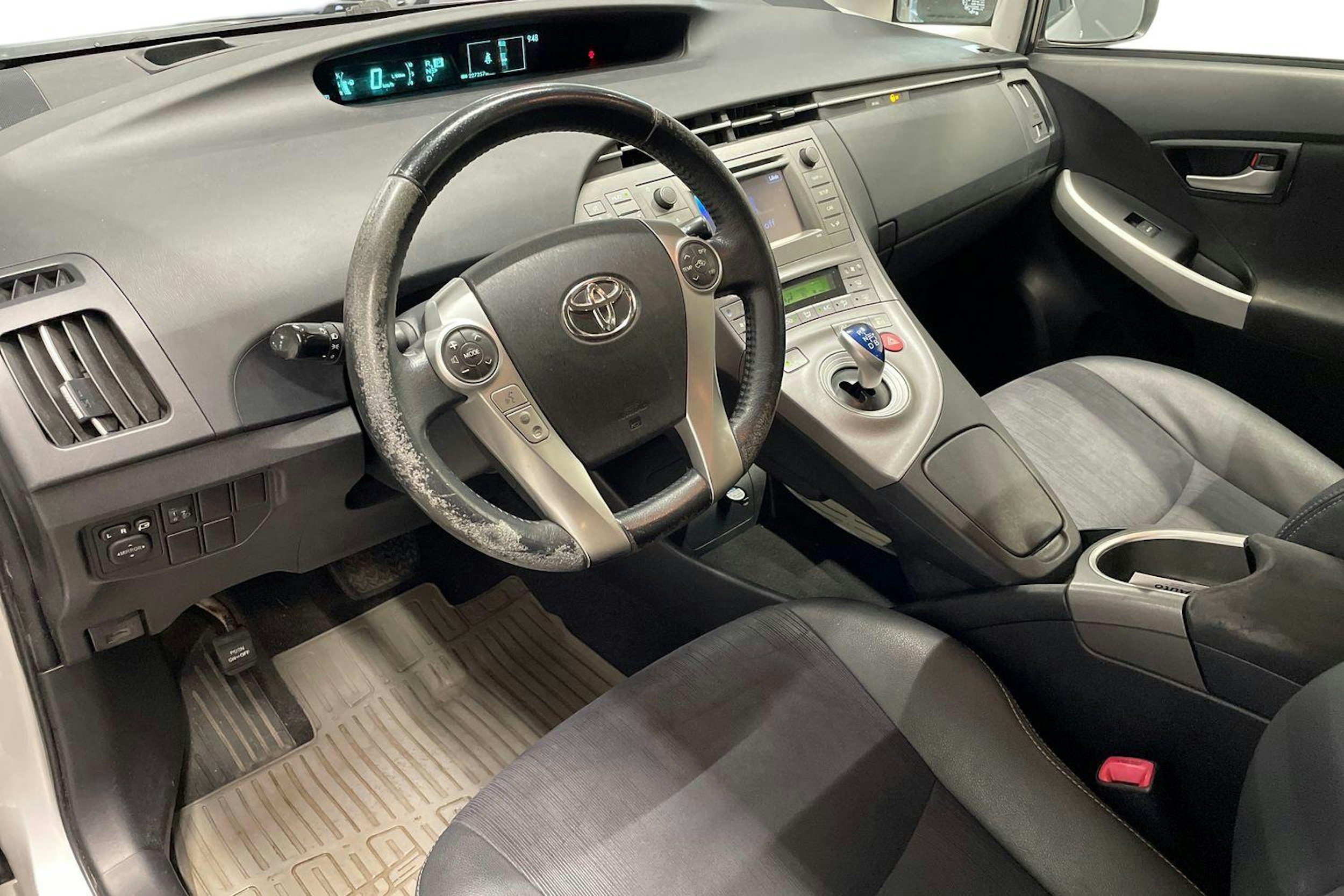 hopea Toyota Prius 2012 kuva 7.