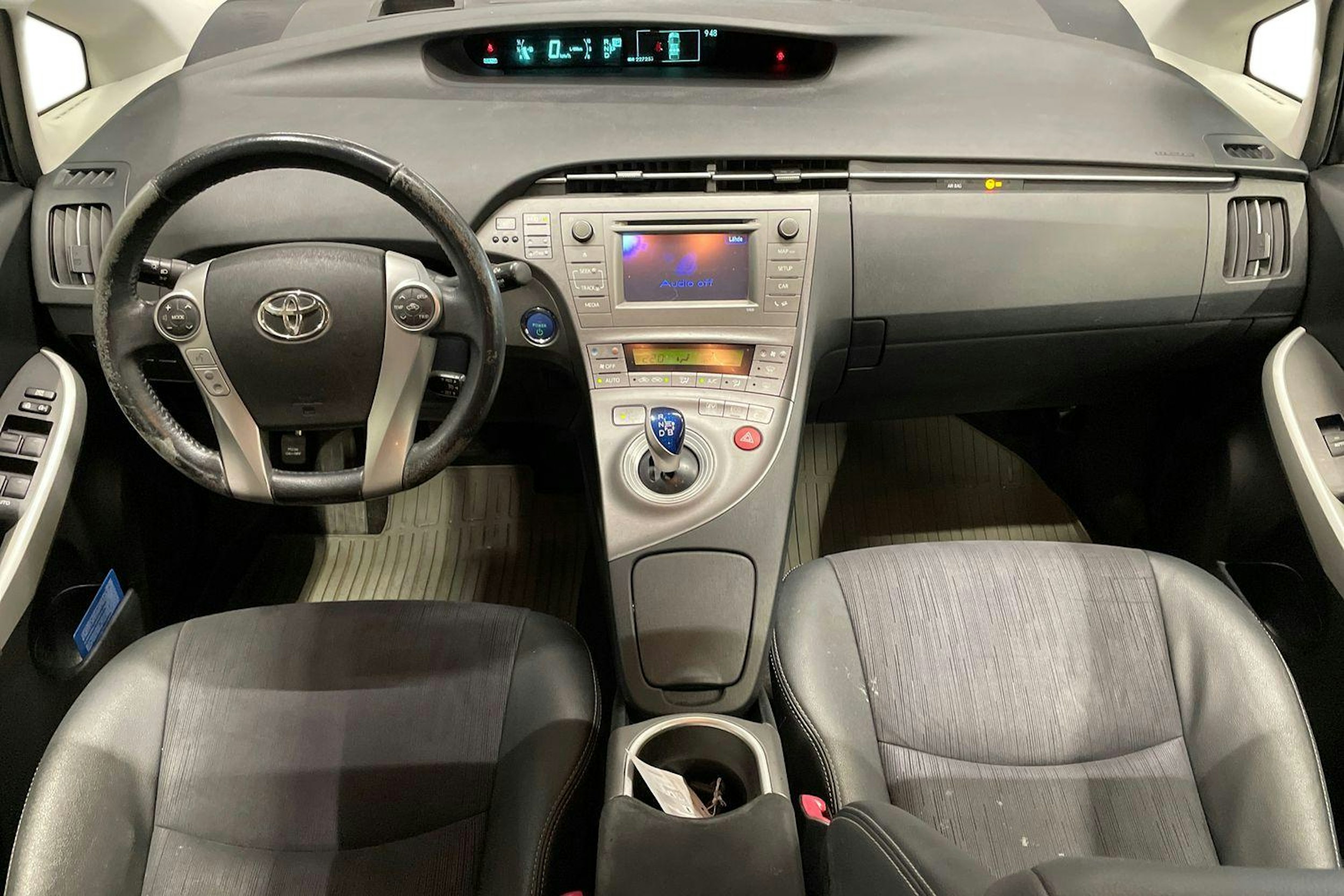 hopea Toyota Prius 2012 kuva 9.