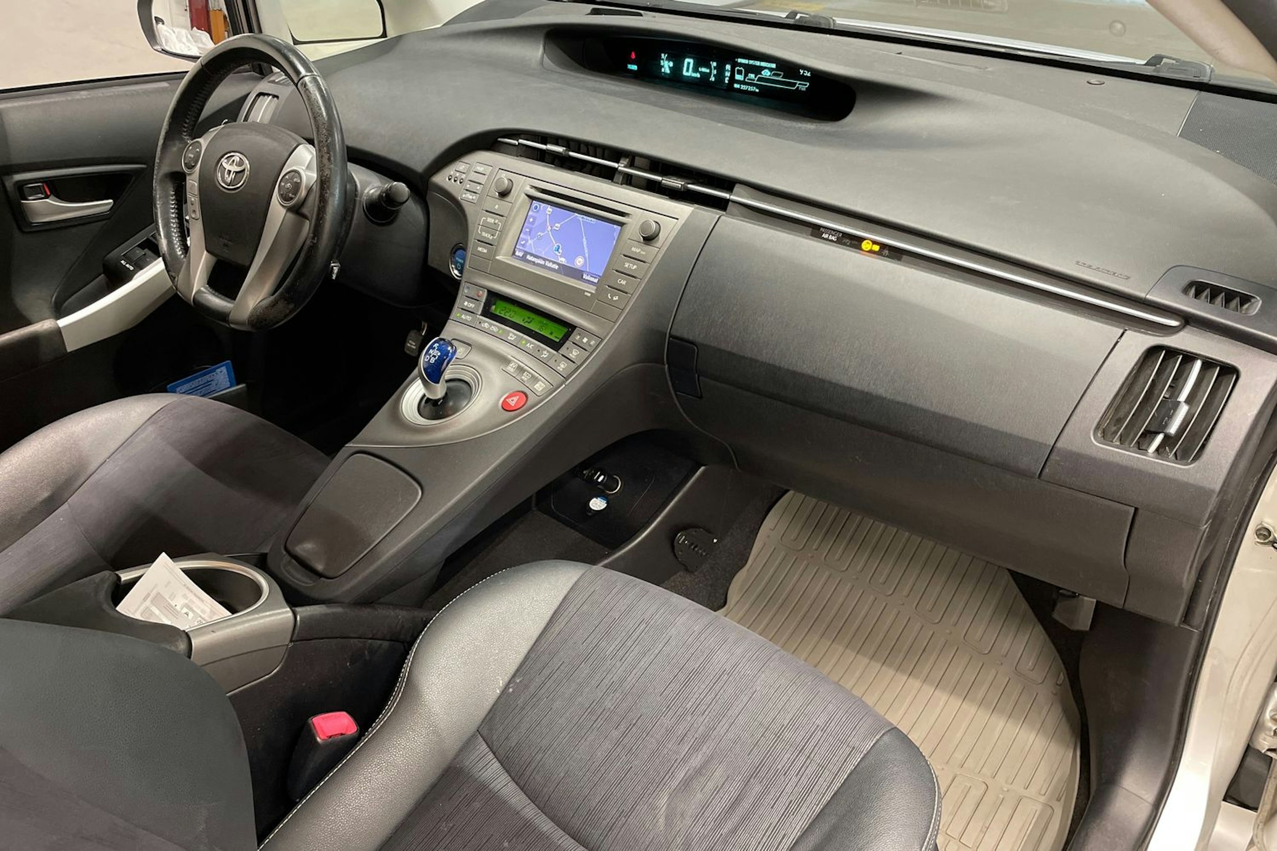 hopea Toyota Prius 2012 kuva 23.