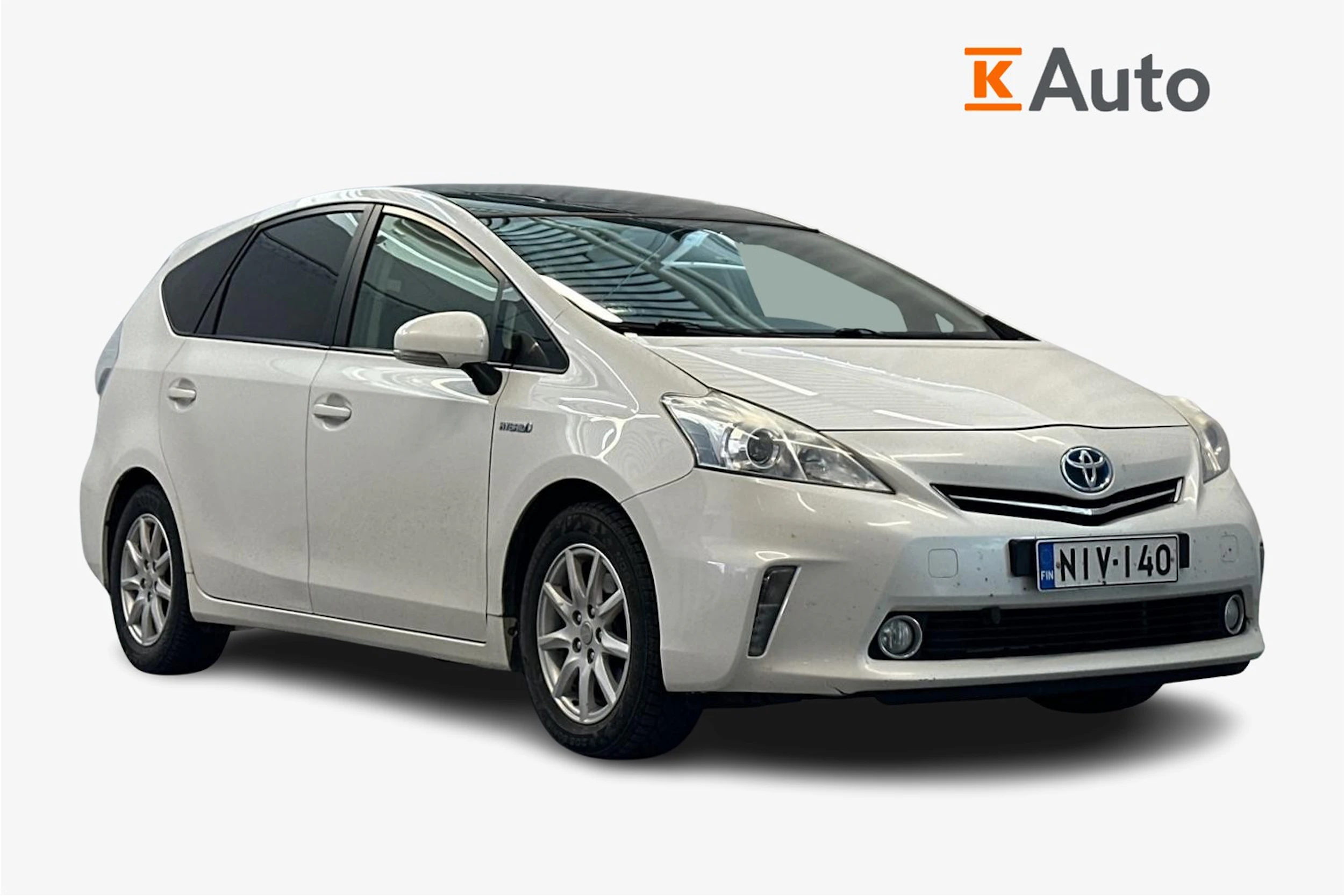 valkoinen Toyota Prius+ 2013 kuva 1.