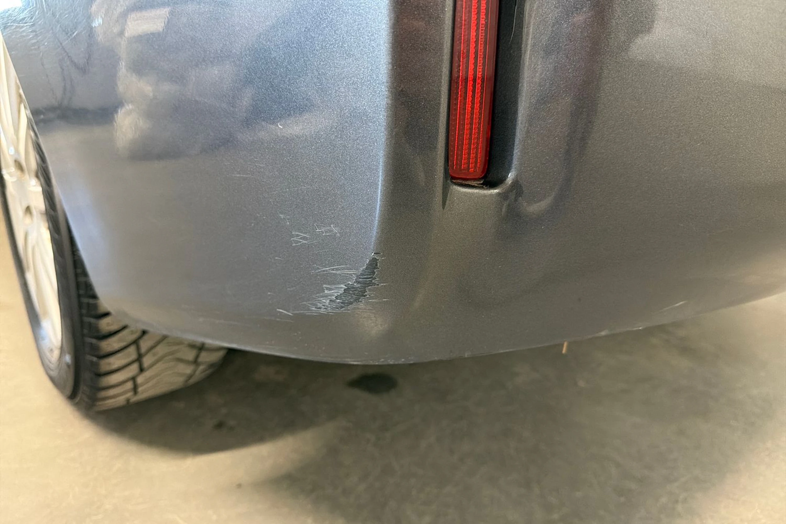 Harmaa Toyota Prius+ 2013 kuva 21.