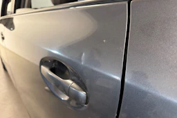 Harmaa Toyota Prius+ 2013 kuva 23.