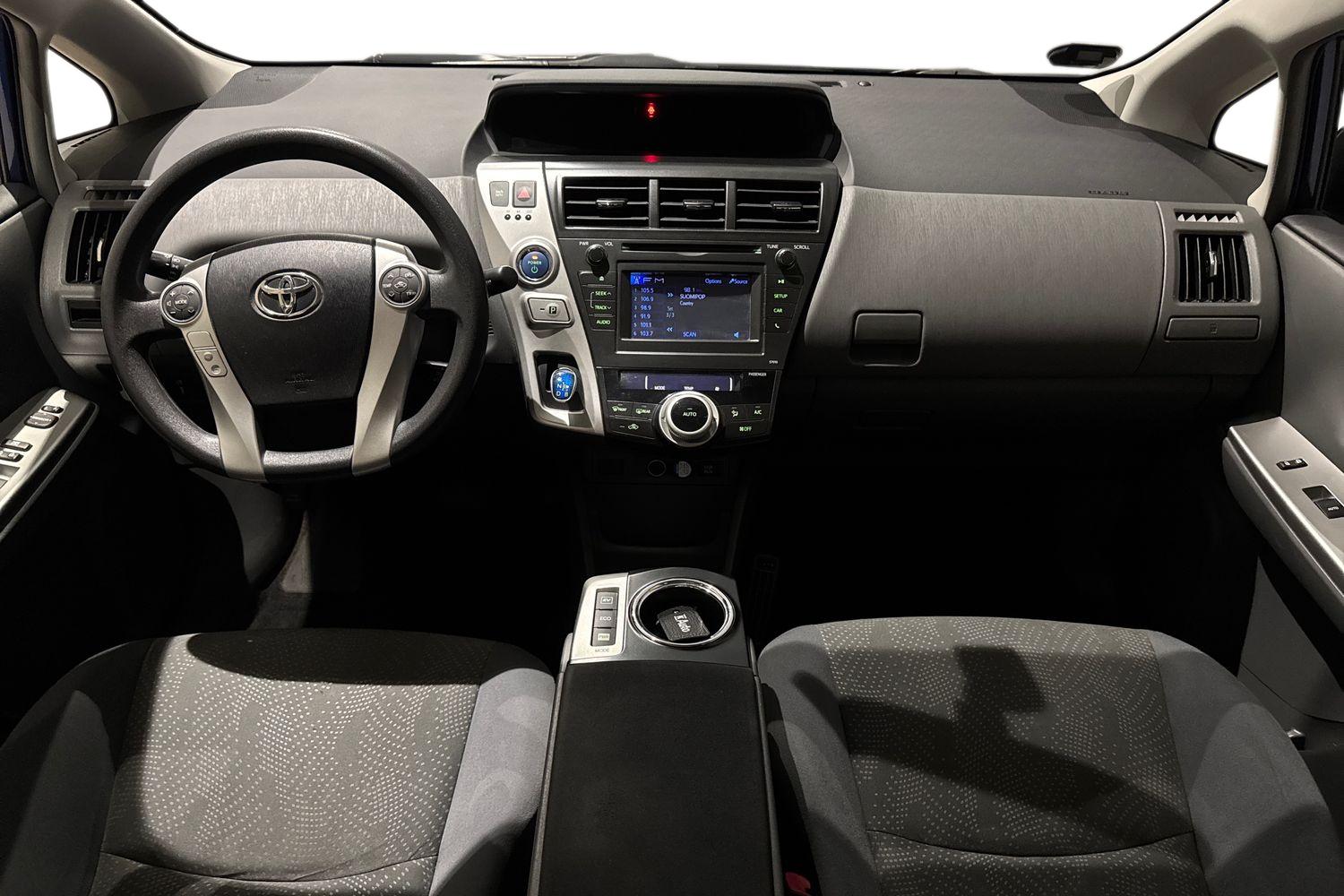 Toyota Prius+ Prius V Active 2014, kuva 7/21