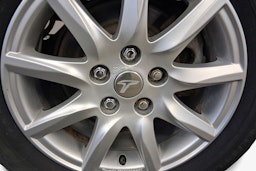 sininen Toyota Prius+ 2014 kuva 11.