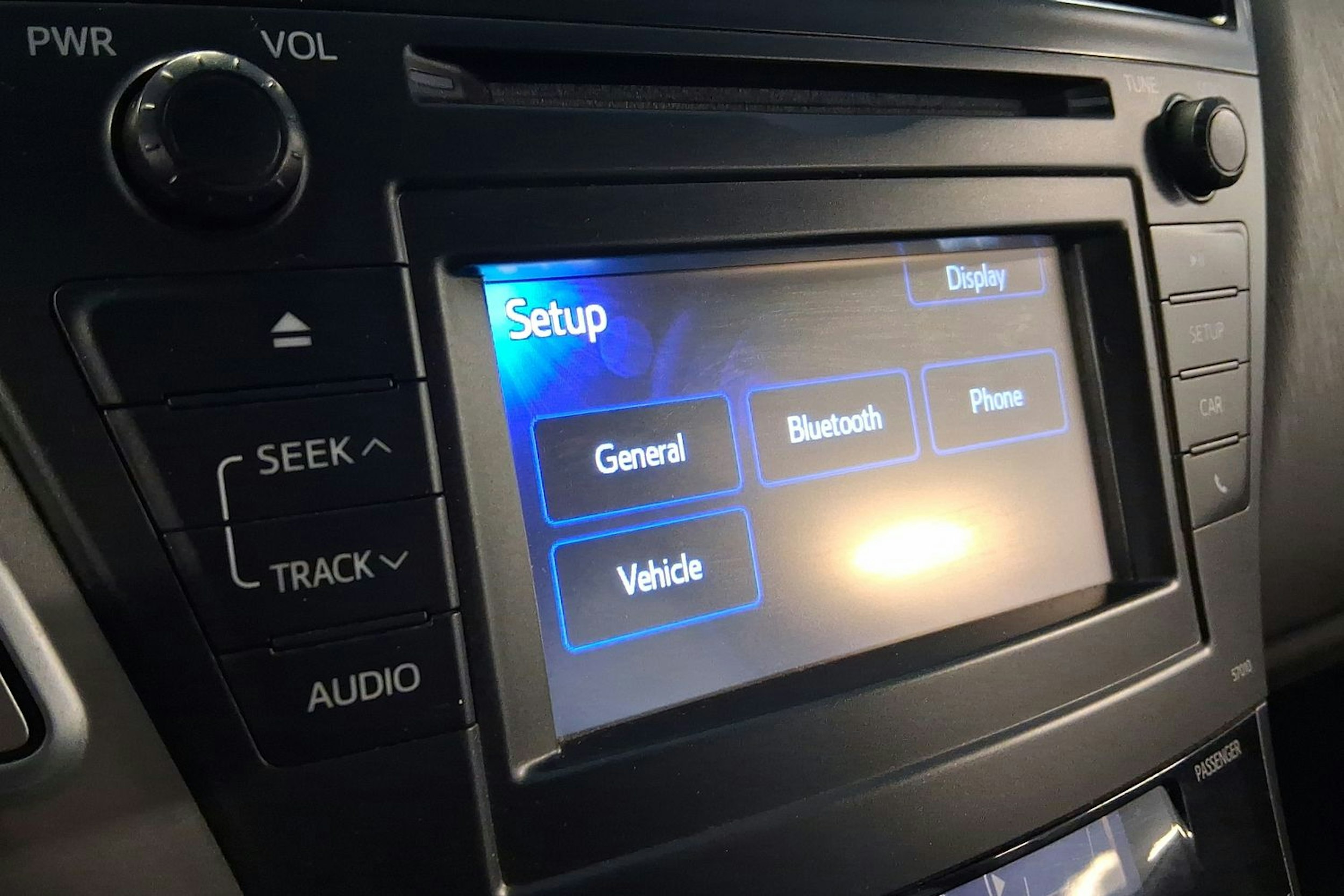 sininen Toyota Prius+ 2014 kuva 16.