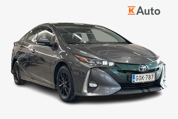 Toyota Prius PHEV Plug-in Solar
