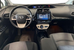 harmaa Toyota Prius 2017 kuva 9.
