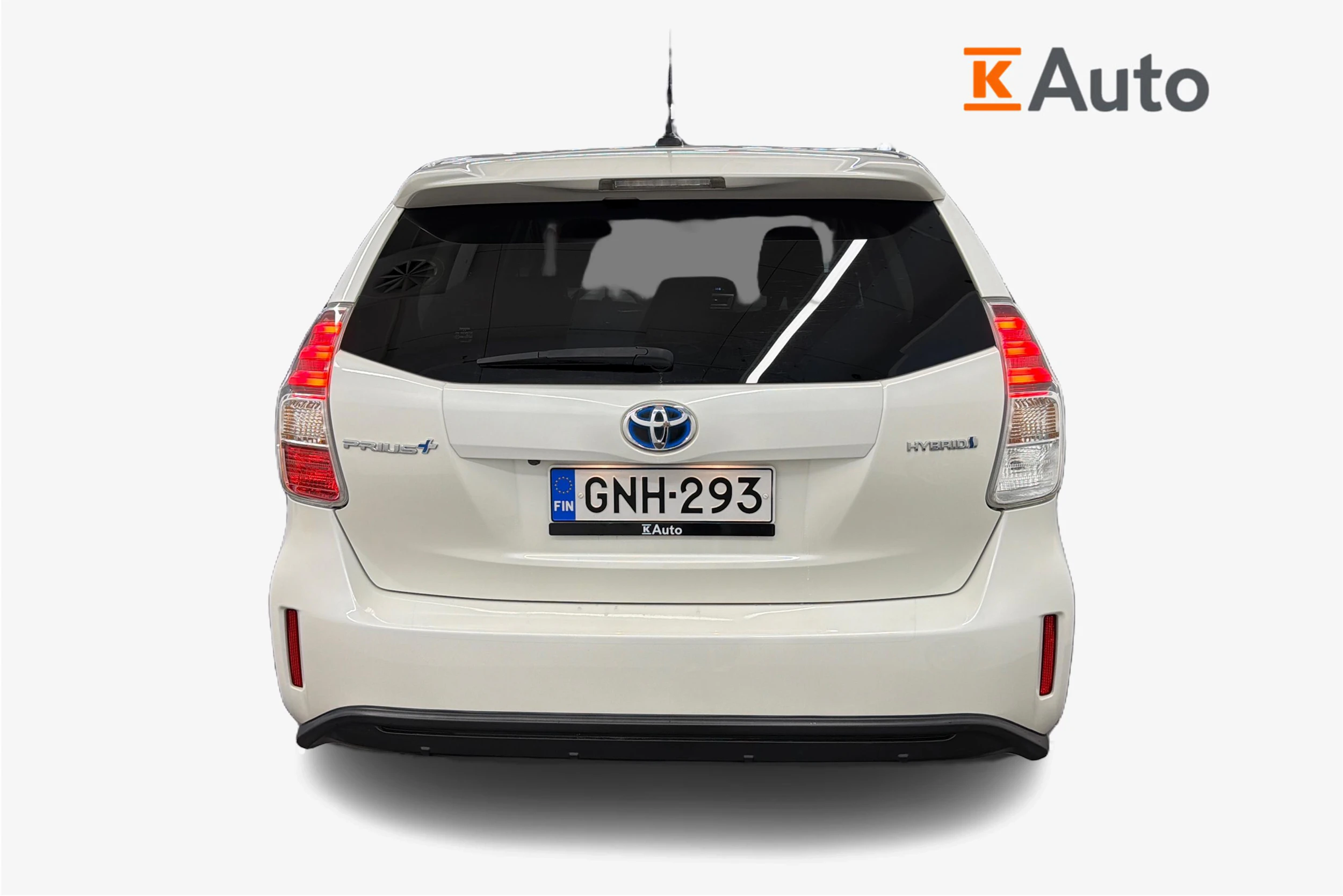 Valkoinen Toyota Prius+ 2019 kuva 3.