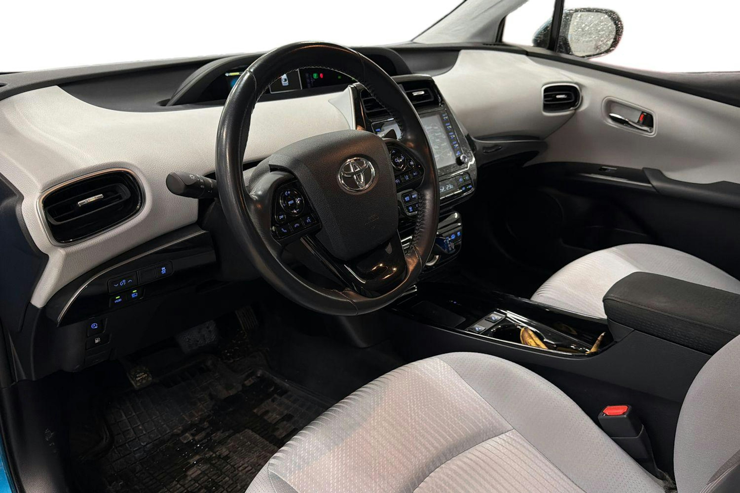 sininen Toyota Prius 2020 kuva 3.