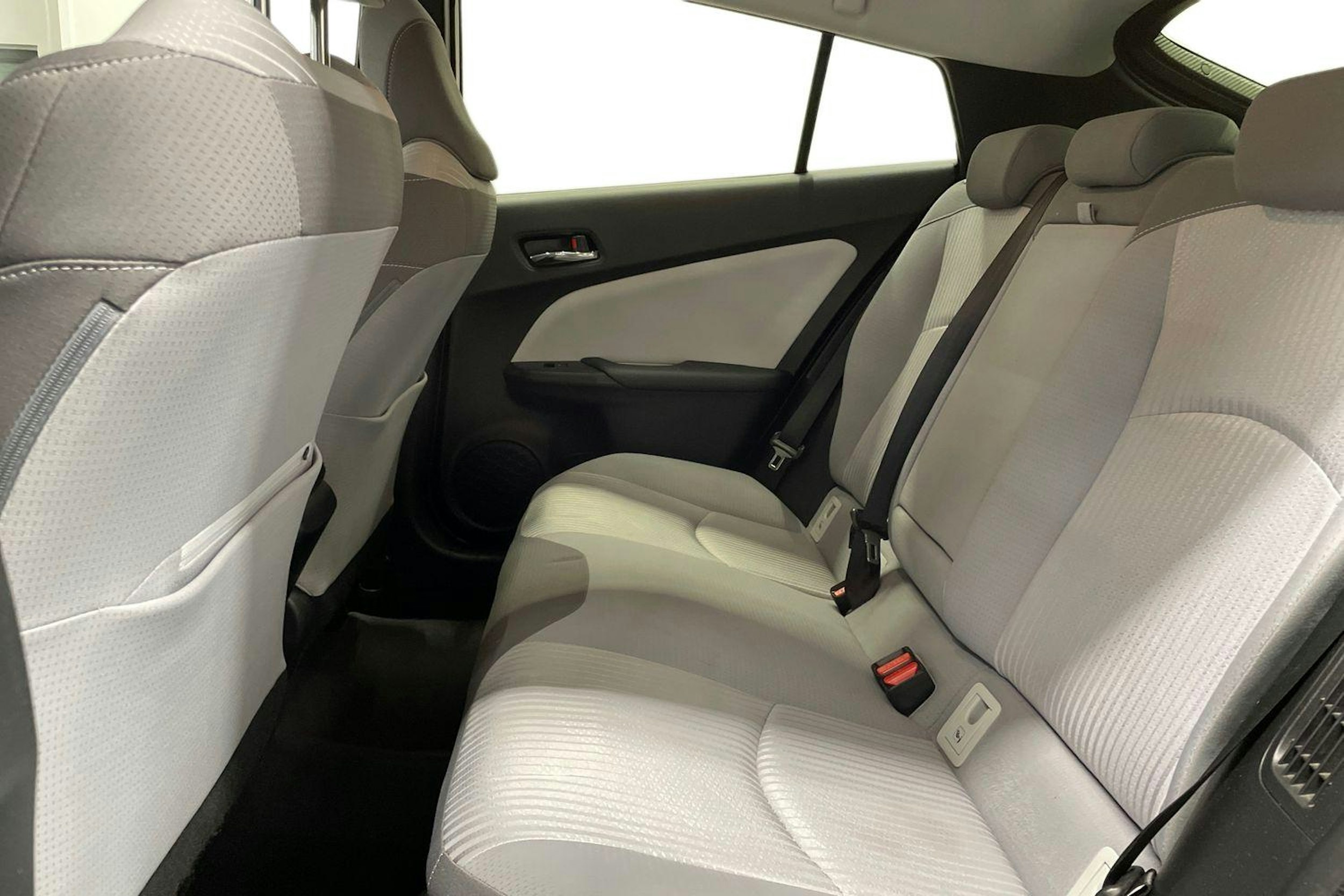 sininen Toyota Prius 2020 kuva 10.