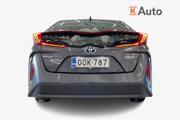 harmaa Toyota Prius PHEV 2017 kuva 4.