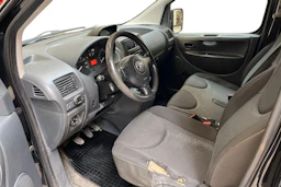musta Toyota Proace 2013 kuva 6.