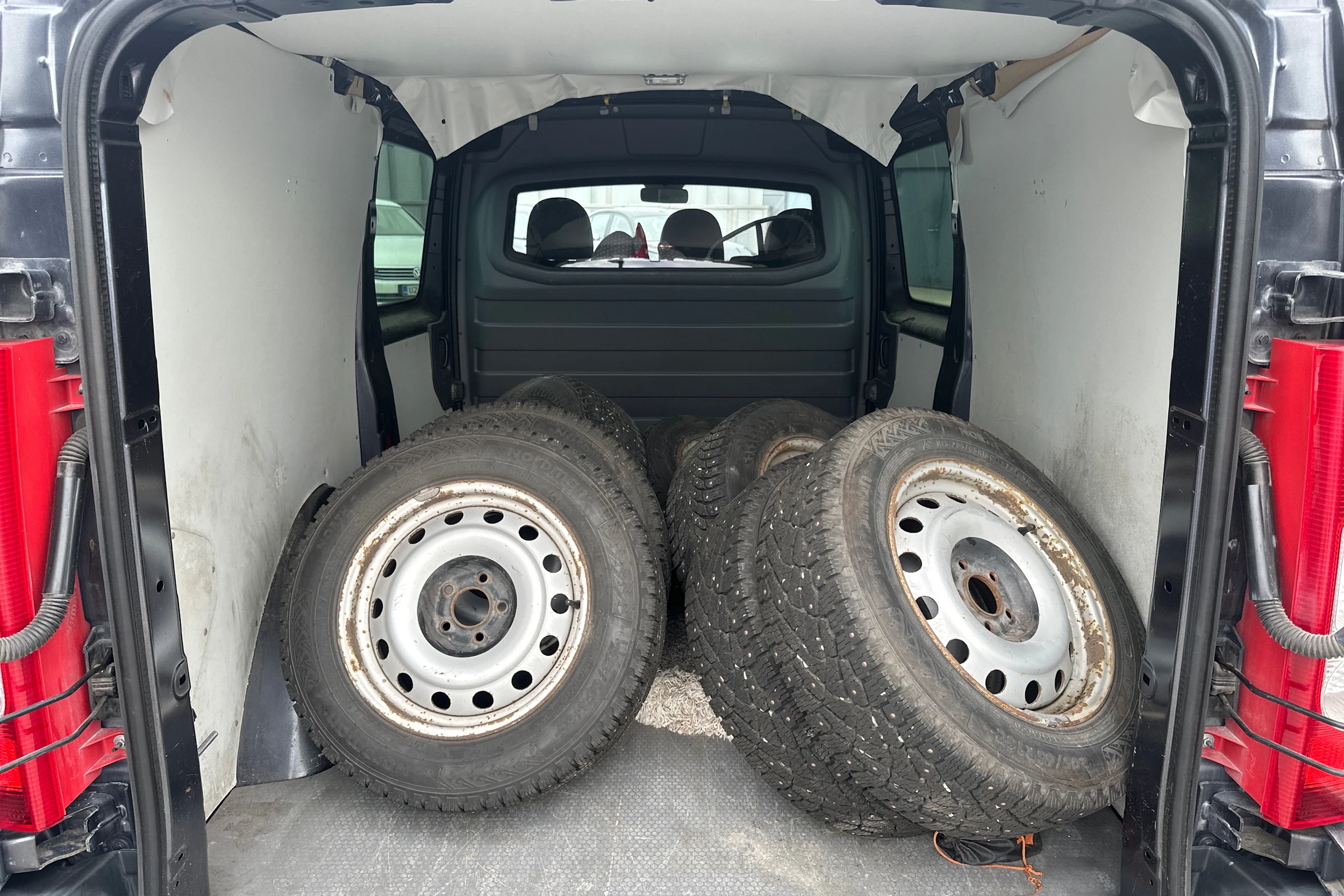 harmaa Toyota Proace 2013 kuva 11.