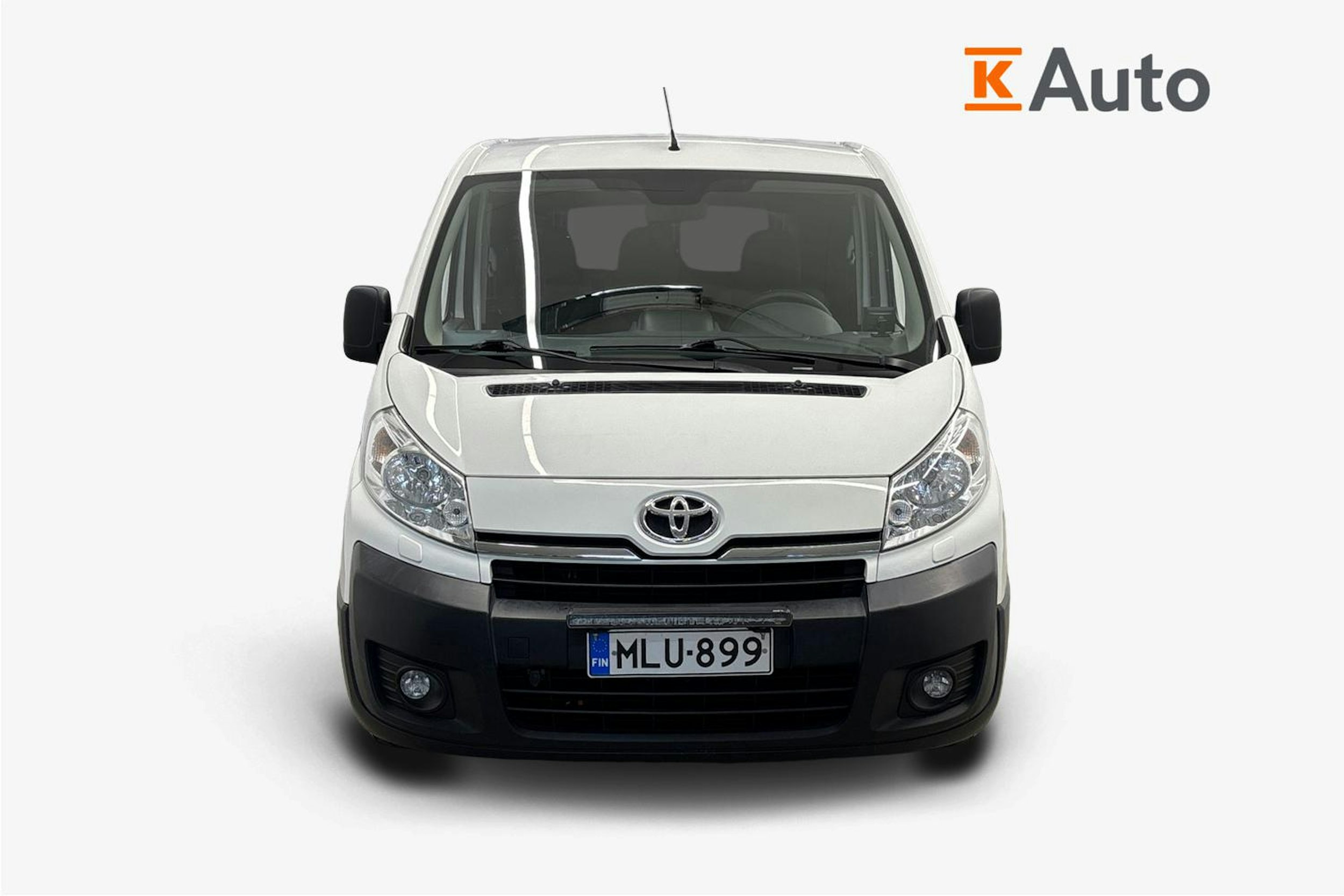 valkoinen Toyota Proace 2013 kuva 5.