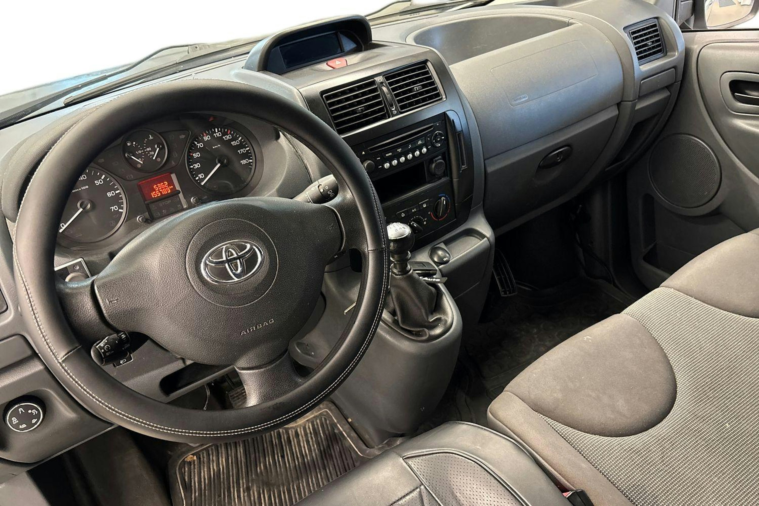 valkoinen Toyota Proace 2013 kuva 9.