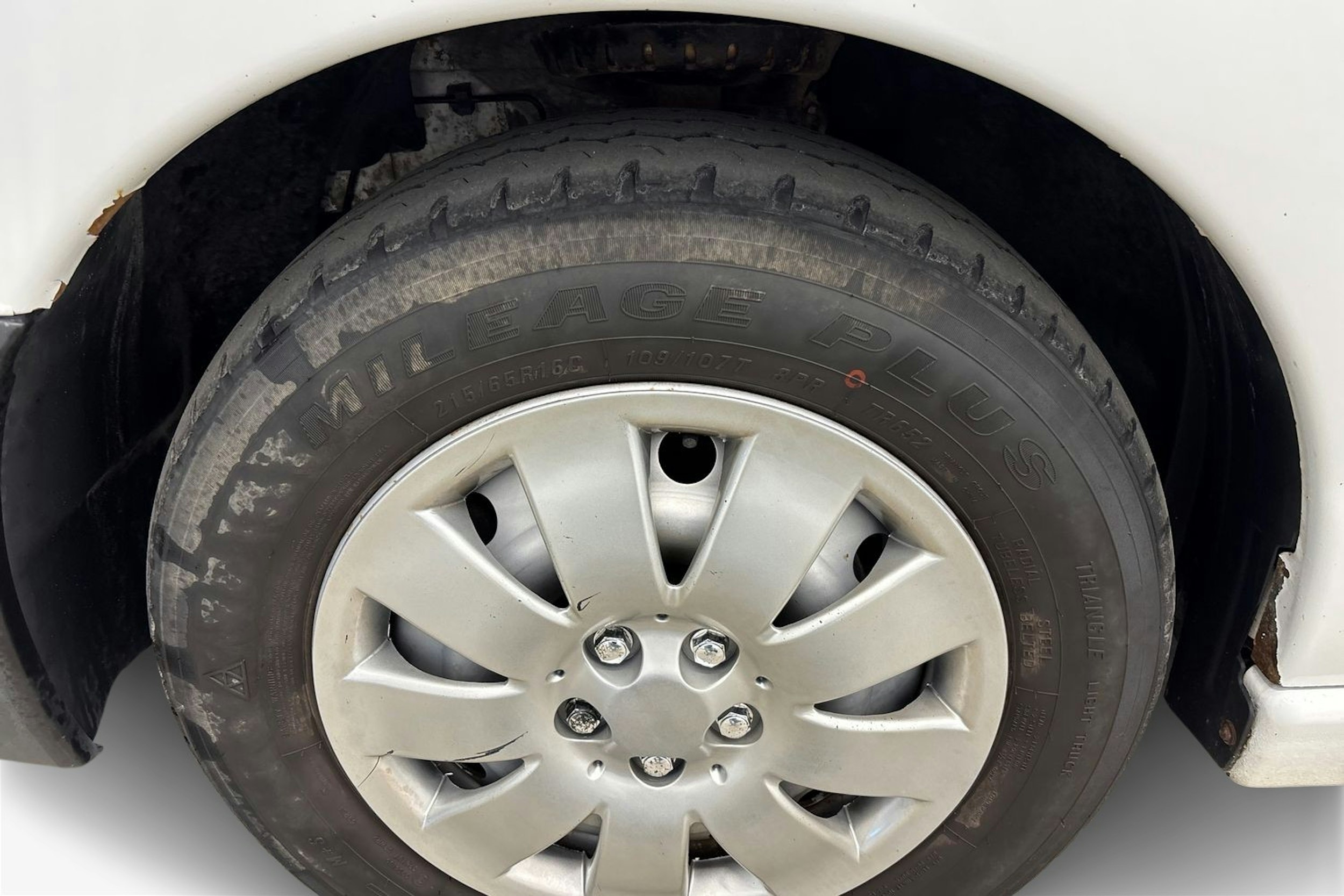 valkoinen Toyota Proace 2013 kuva 11.