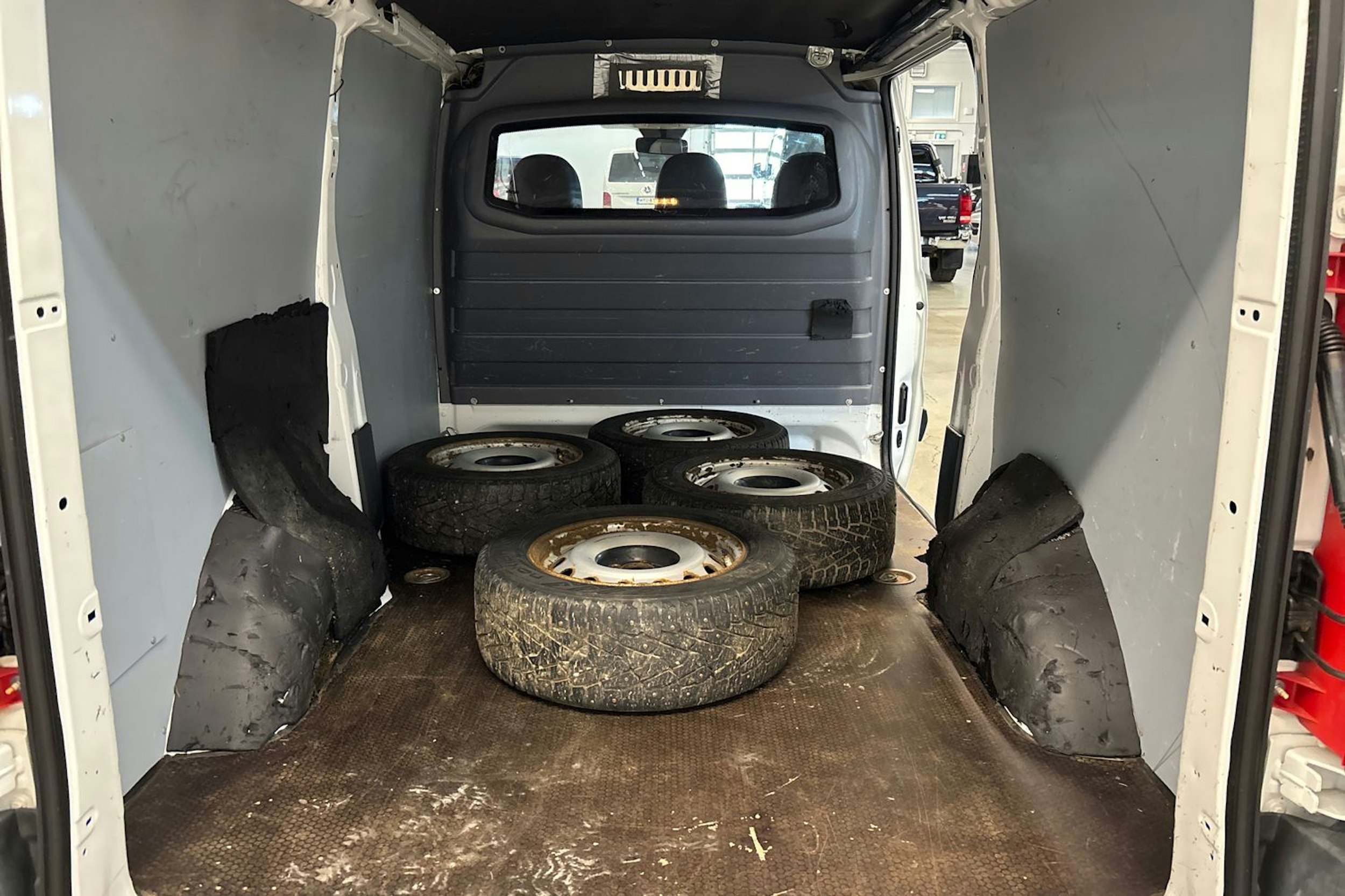 valkoinen Toyota Proace 2013 kuva 15.