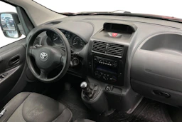 punainen Toyota Proace 2014 kuva 9.