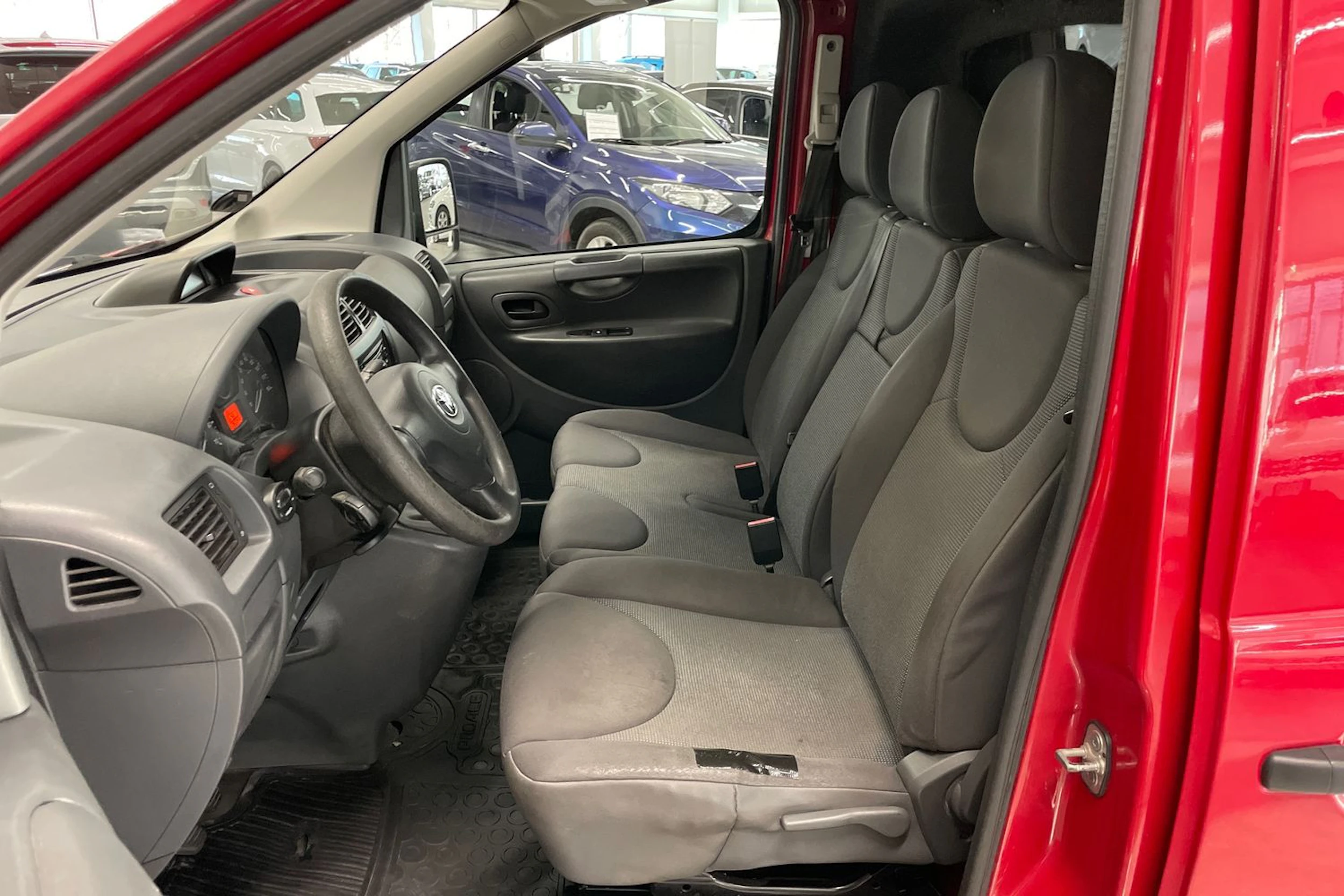 punainen Toyota Proace 2014 kuva 24.