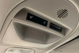 punainen Toyota Proace 2014 kuva 28.