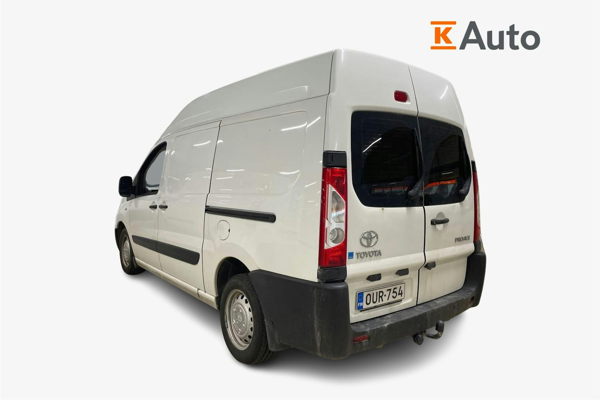 Valkoinen Toyota Proace 2014 kuva 2.