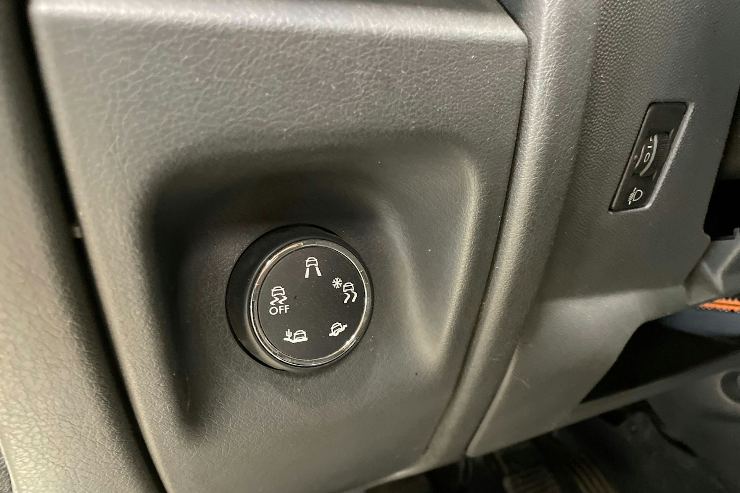 Valkoinen Toyota Proace 2014 kuva 25.