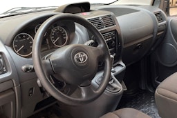 valkoinen Toyota Proace 2014 kuva 9.