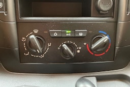valkoinen Toyota Proace 2014 kuva 21.