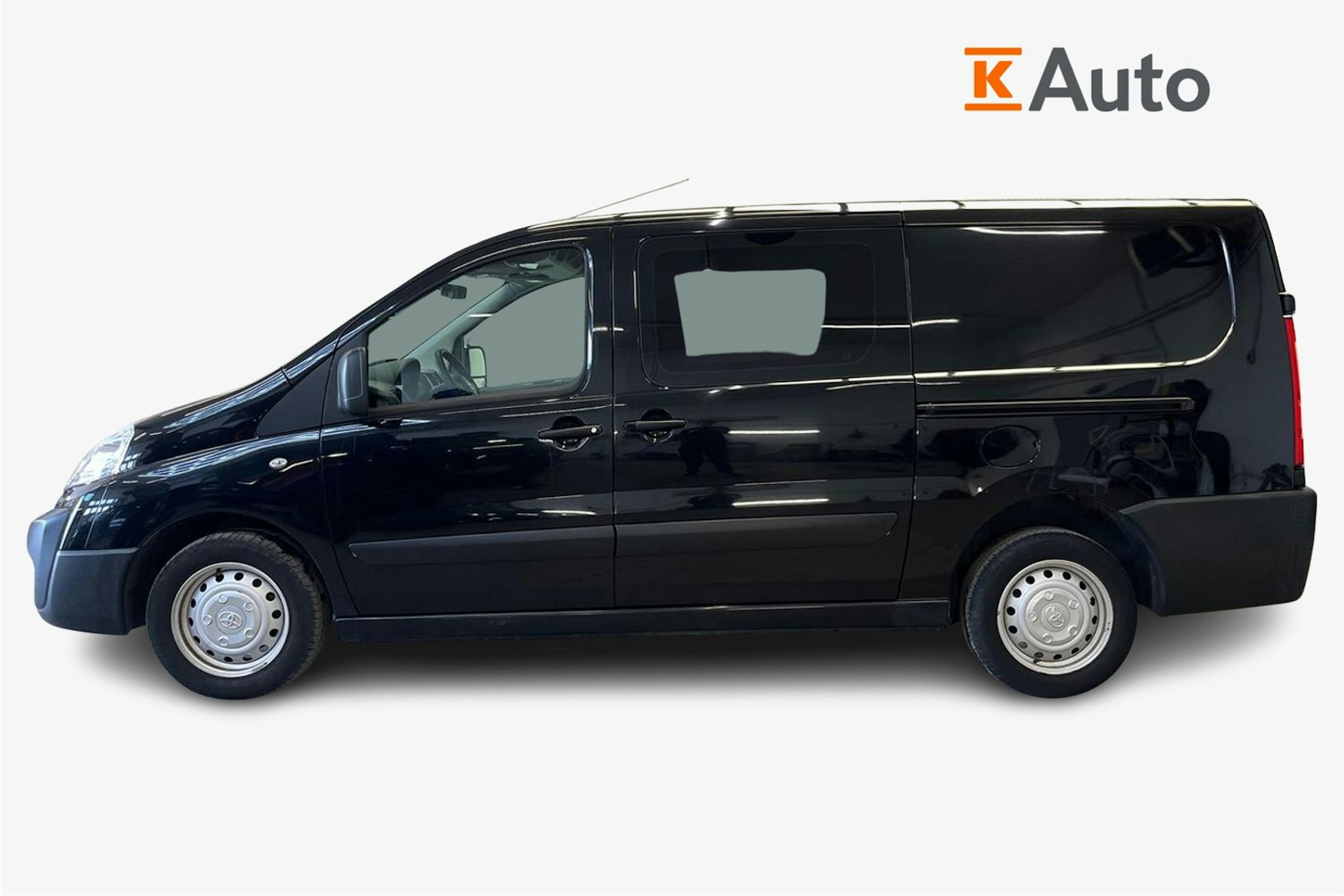 Musta Toyota Proace 2015 kuva 6.