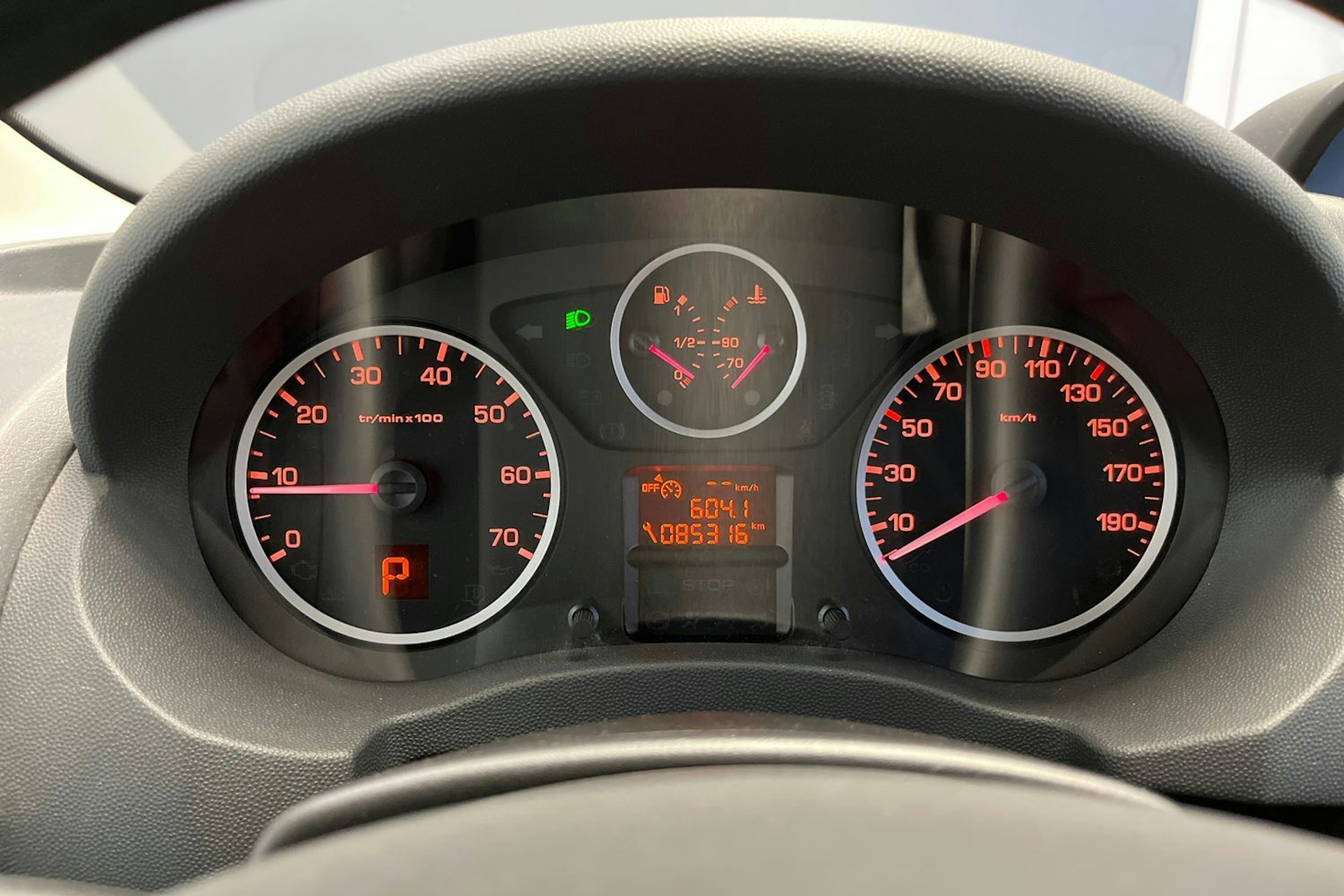 Musta Toyota Proace 2015 kuva 14.