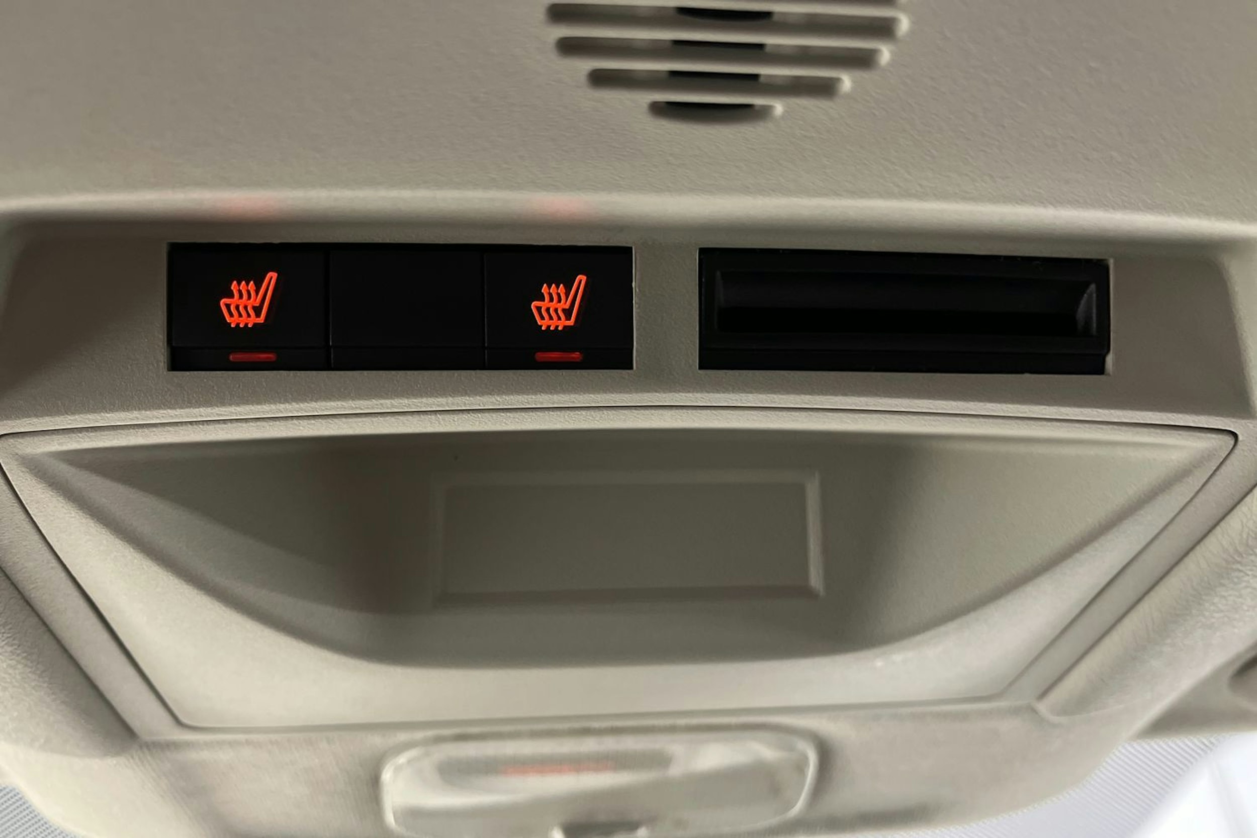 Musta Toyota Proace 2015 kuva 19.