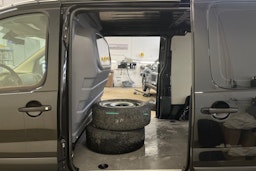 Musta Toyota Proace 2015 kuva 23.