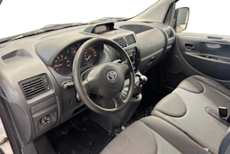 valkoinen Toyota Proace 2015 kuva 6.