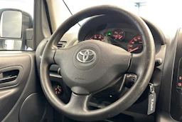 valkoinen Toyota Proace 2015 kuva 11.